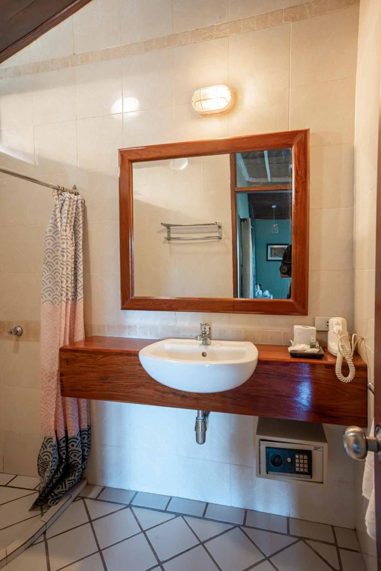 Sala Done Khone Hotel Ban Khon Екстериор снимка