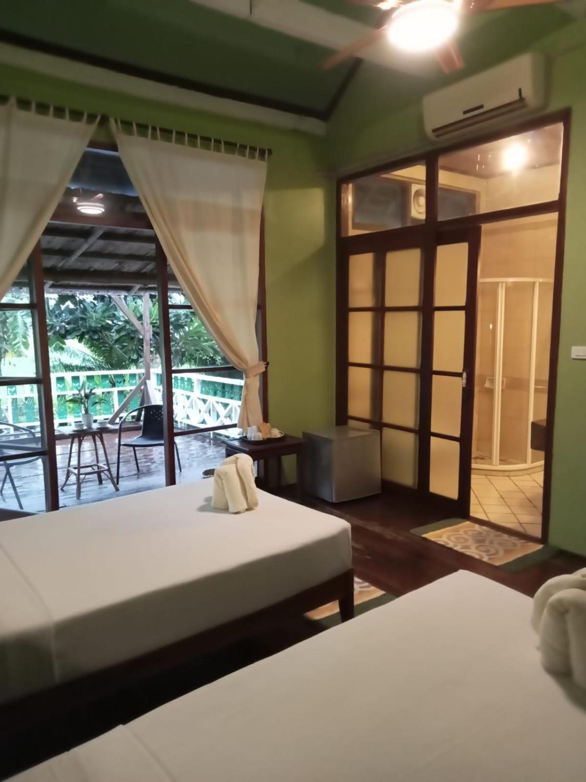 Sala Done Khone Hotel Ban Khon Екстериор снимка