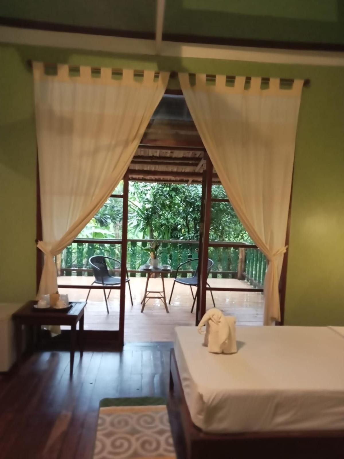 Sala Done Khone Hotel Ban Khon Екстериор снимка