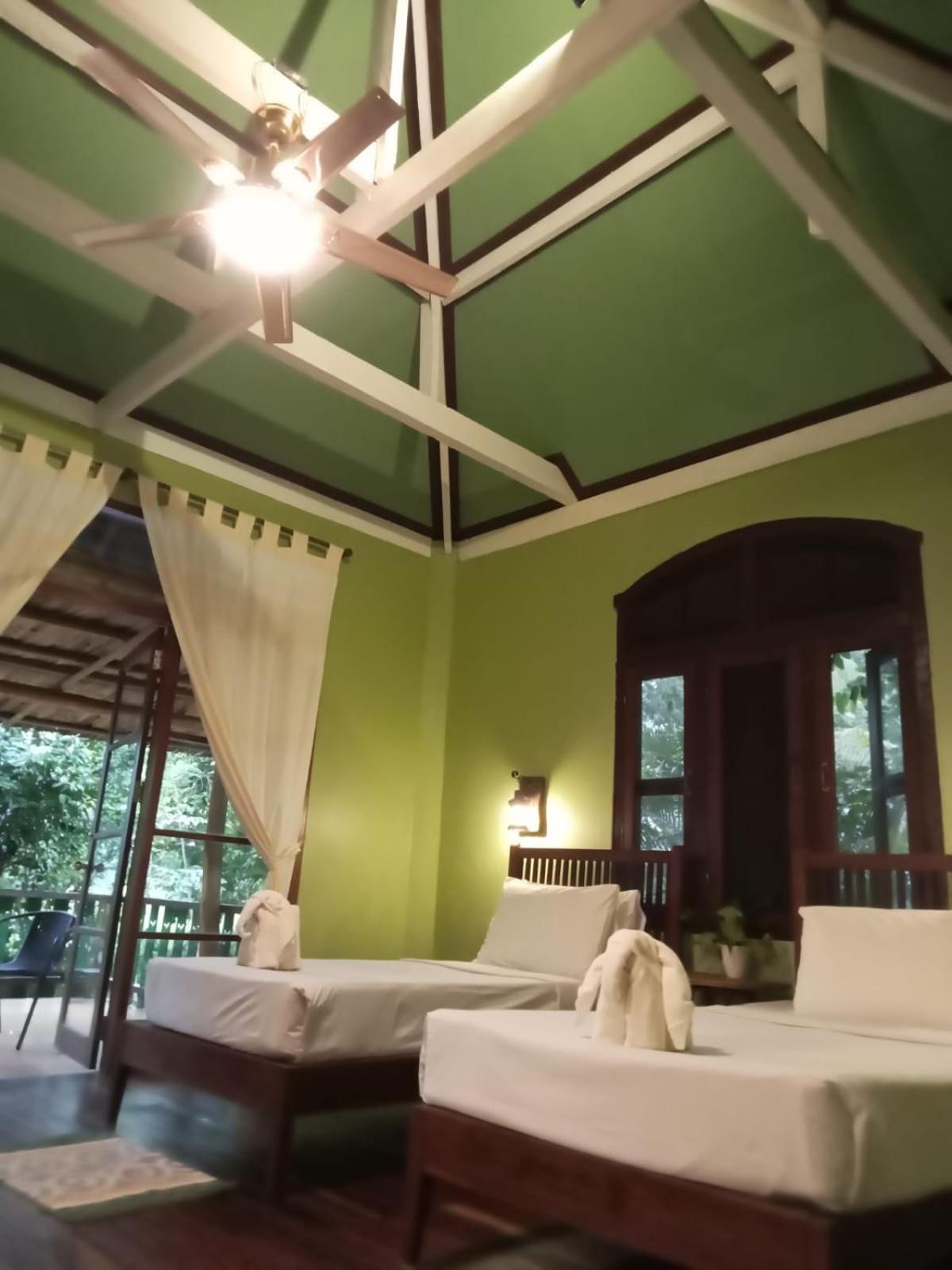 Sala Done Khone Hotel Ban Khon Екстериор снимка