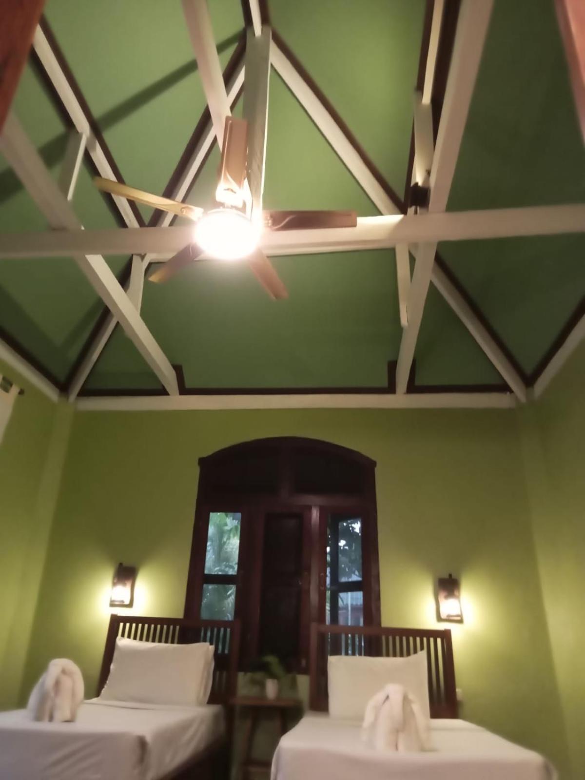 Sala Done Khone Hotel Ban Khon Екстериор снимка